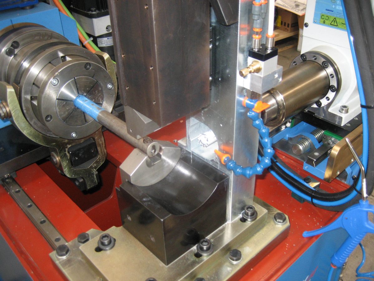 img Unità per flow drill