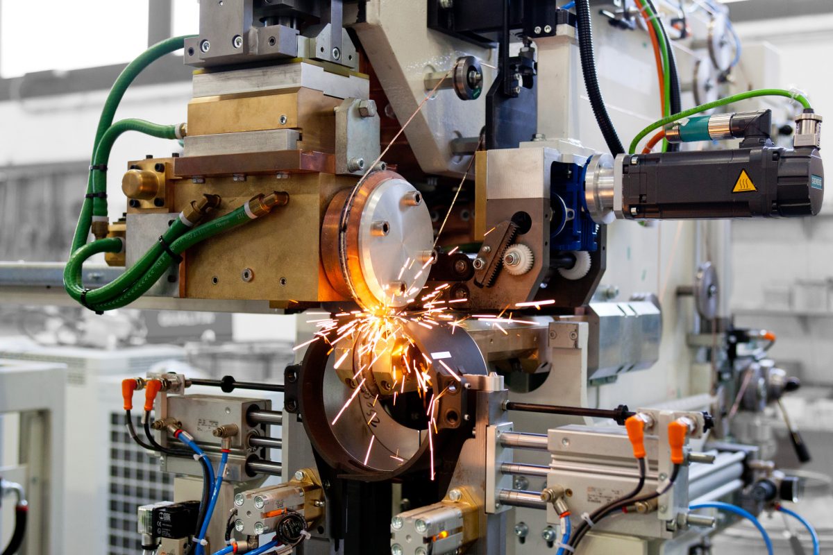 img Sheet metal during welding